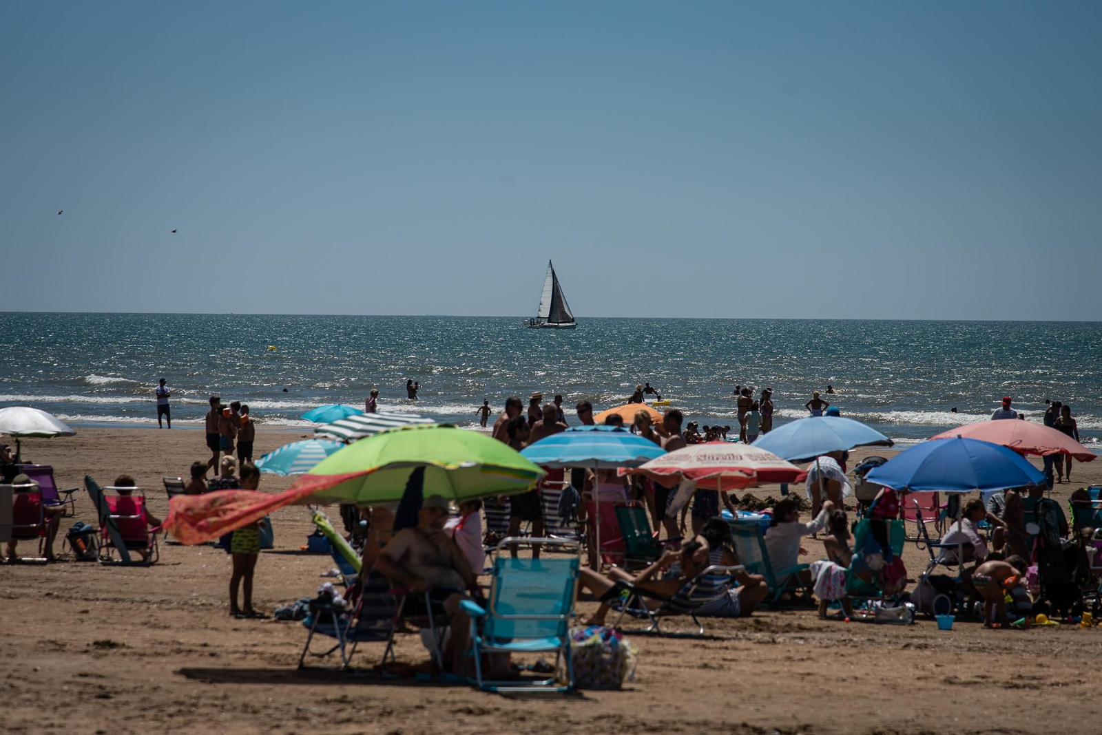 Imágenes del último fin de semana de agosto en las playas de Huelva