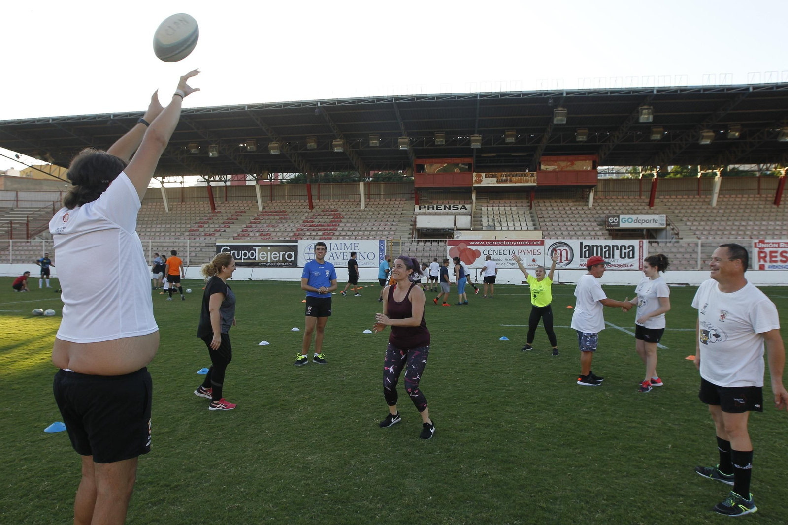 Fotogalería rugby inclusivo URA CLAN. Almería