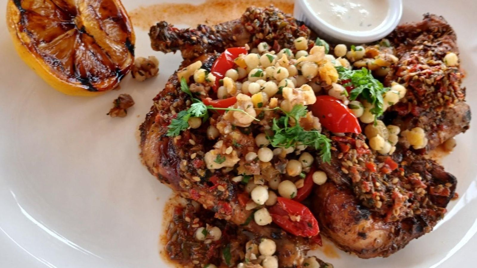 Pollo de Cornualles en Lucía Summer Club