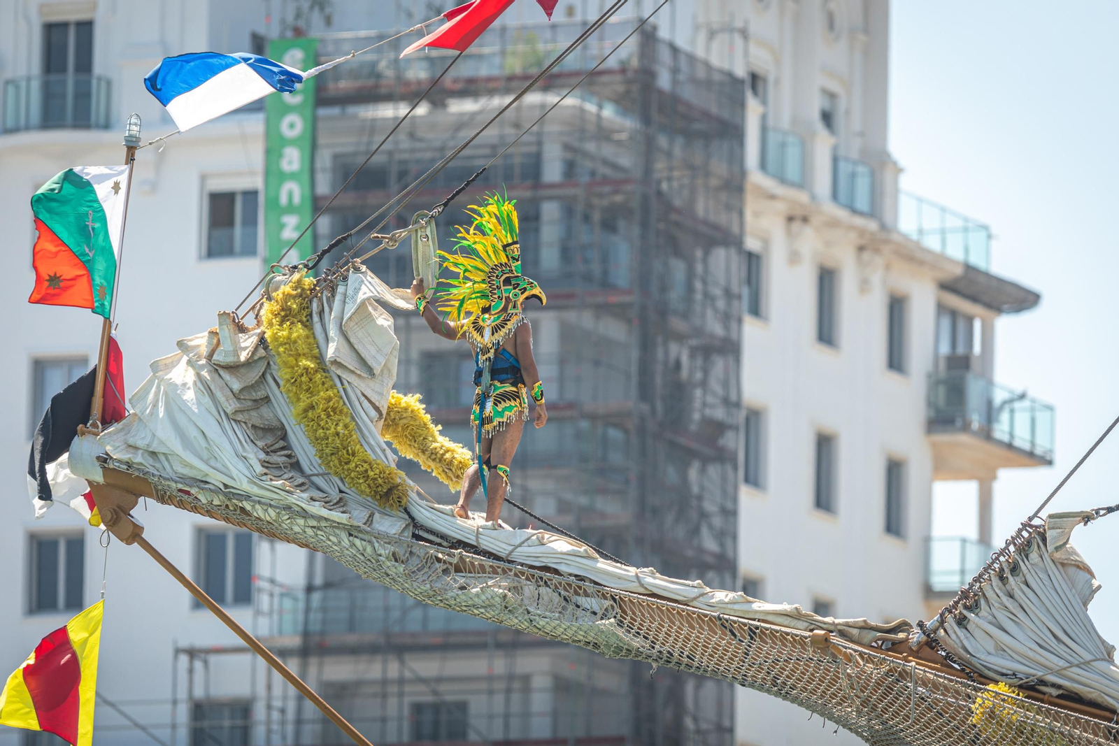 Imágenes de la parada naval desde el mar