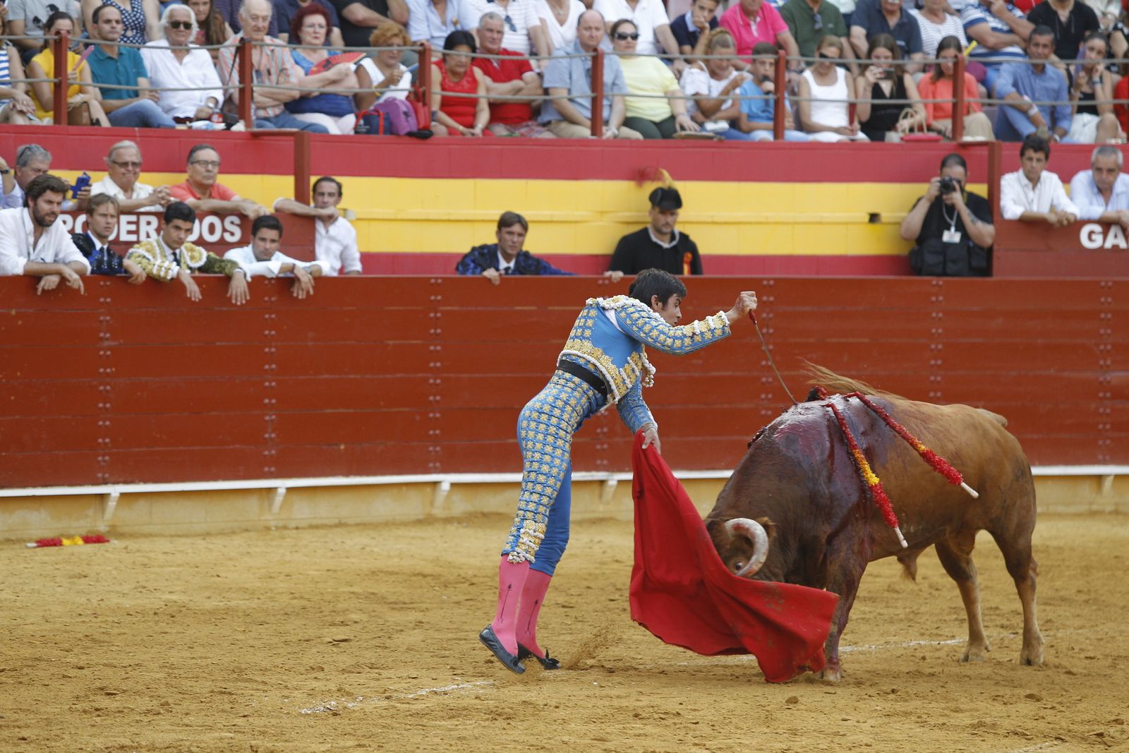 Fotogalería corrida toros Feria Santa Ana-Roquetas de Mar-El Juli-Perera-Aguado