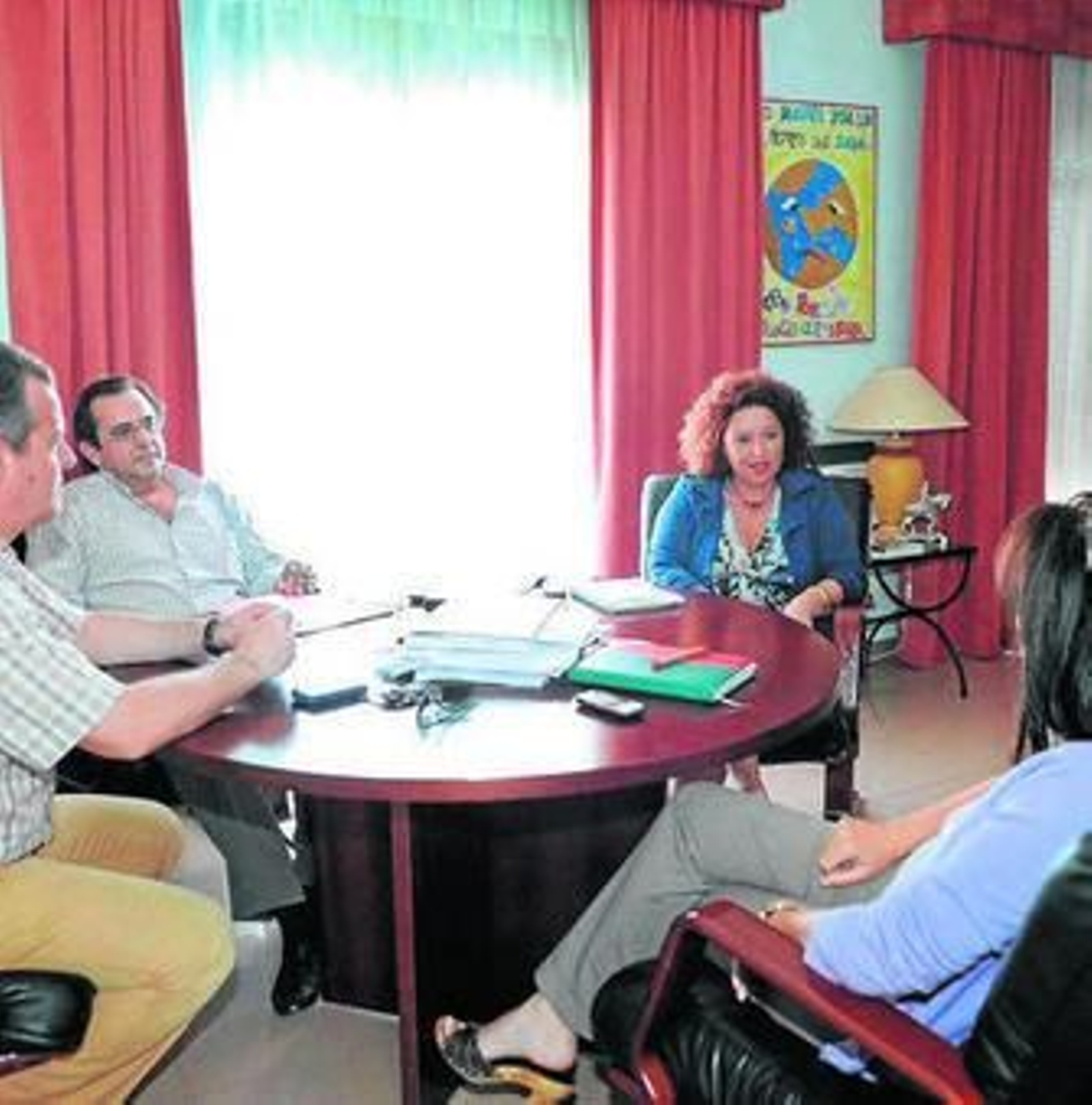 Un momento de la reunión de la mesa de concertación.