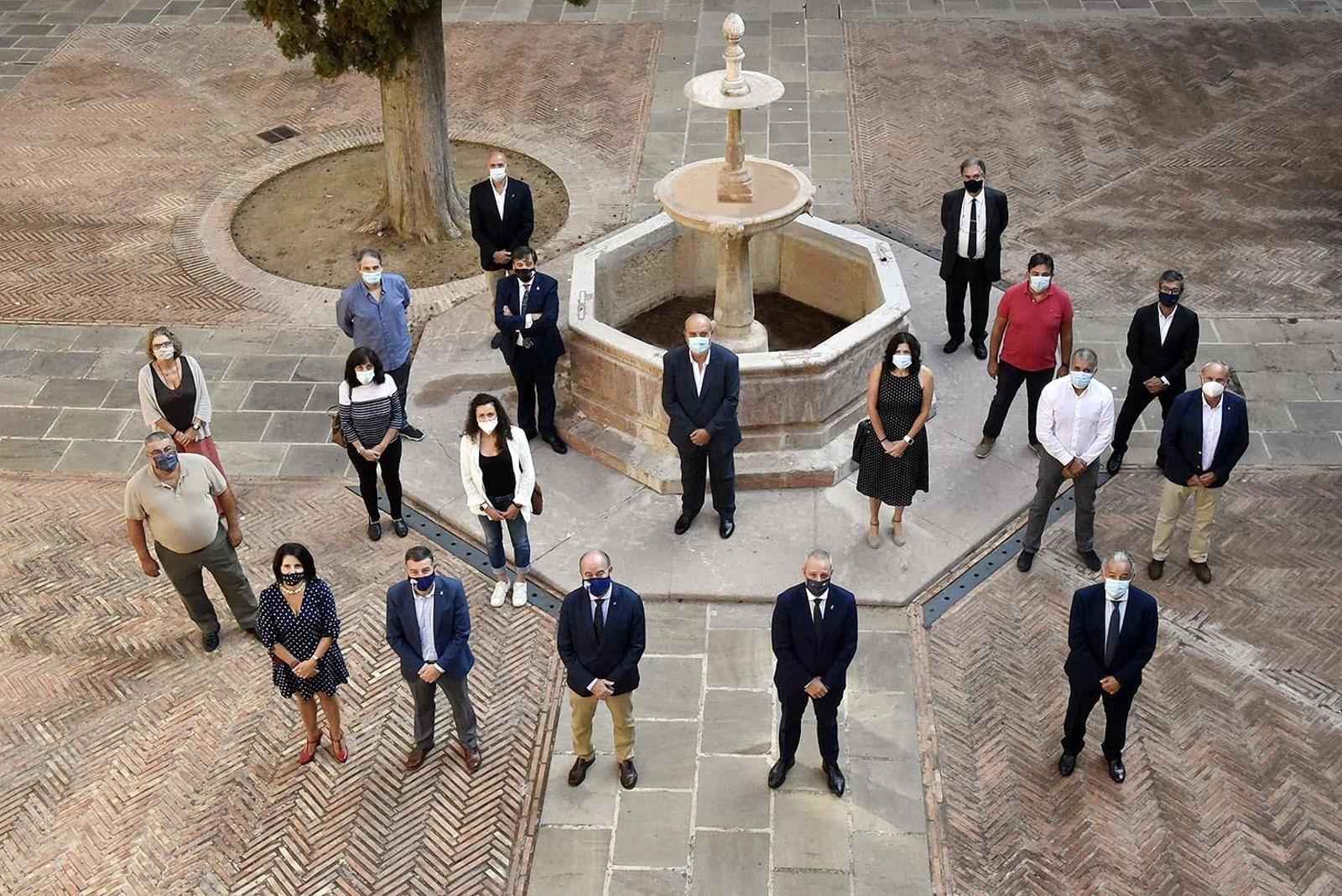 Foto del encuentro en el Ayuntamiento de Antequera.