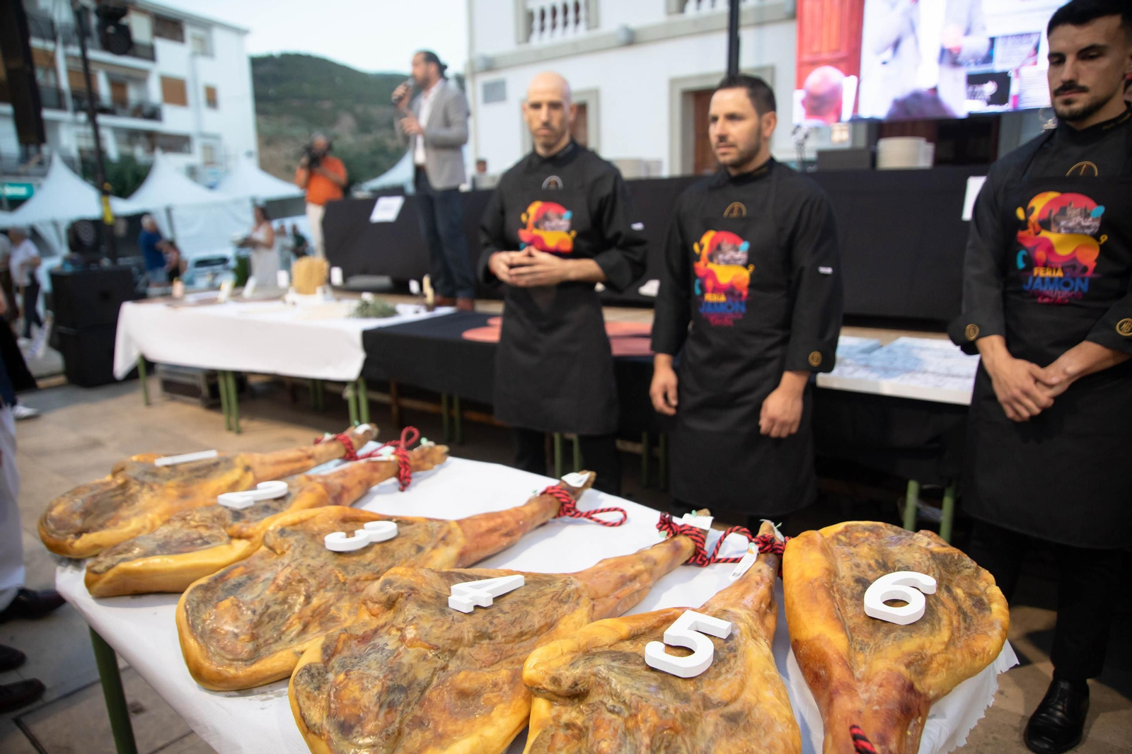 Concurso de cortadores de jamón en Serón, en imágenes