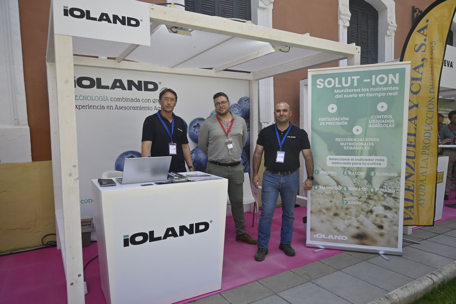 Los Stands participantes en el 8º Congreso Internacional de Frutos Rojos en Huelva