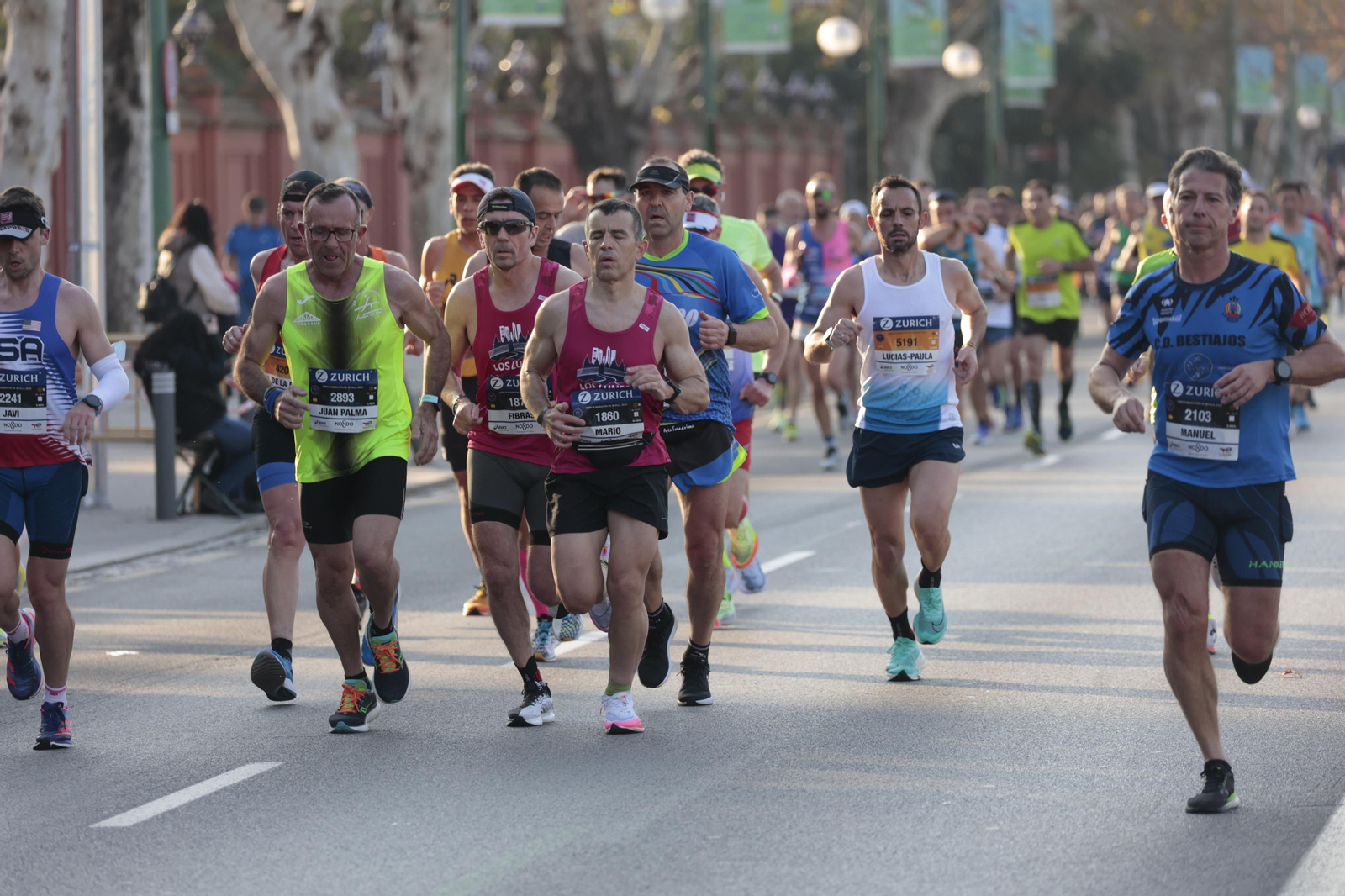 Las imágenes de la Maratón de Sevilla 2022 (11)