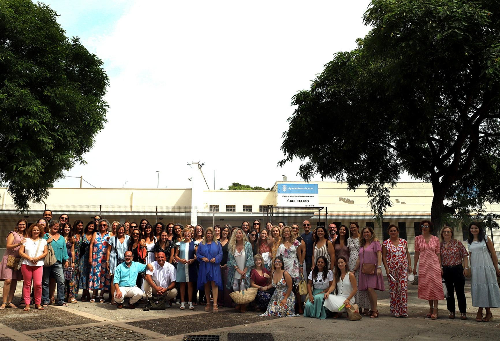 La alcaldesa con integrantes del equipo de la Etrategia ERACIS.