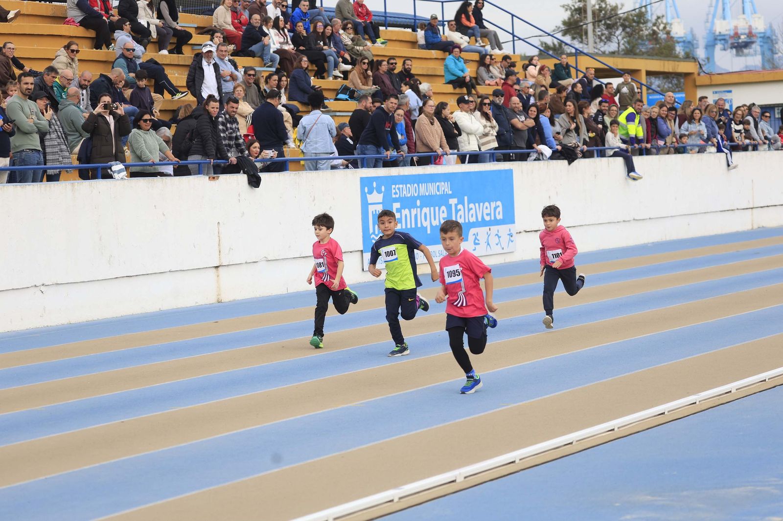 Las fotos de la final de los Juegos Municipales de Atletismo de Algeciras sub-8 y sub-10