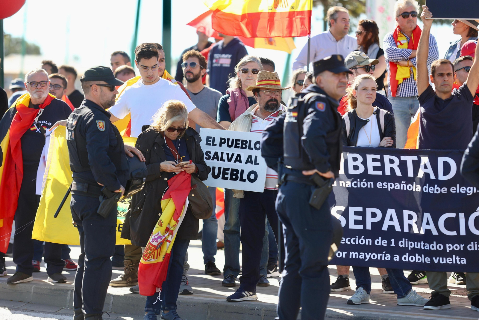 La protesta contra la amnistía en Málaga, en fotos