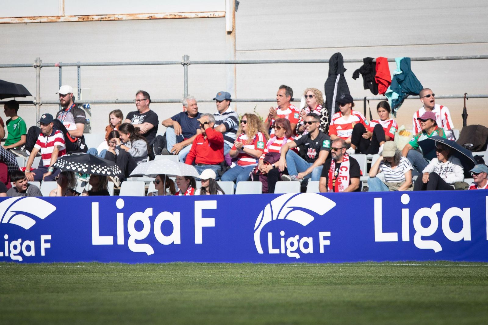 Las mejores imágenes del Granada CF-Levante Badalona