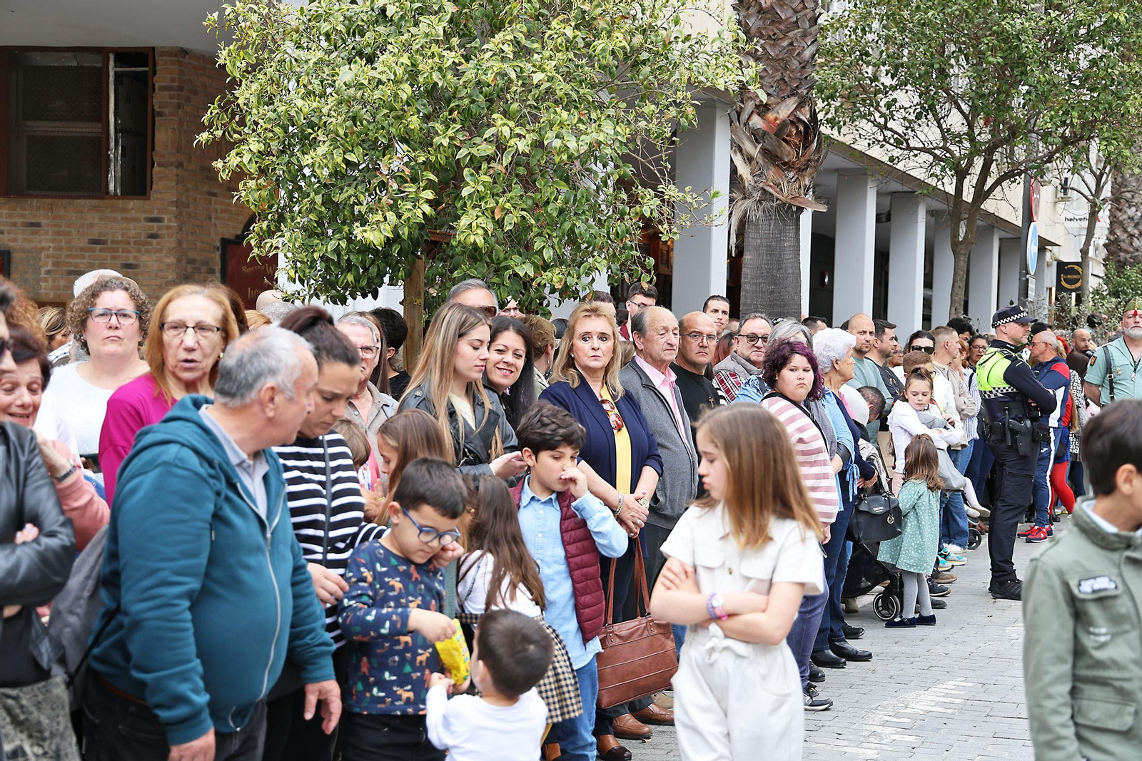 Las mejores imágenes del Sábado de Pasión en Huelva: La Legión con el Cristo de la Vera+Cruz