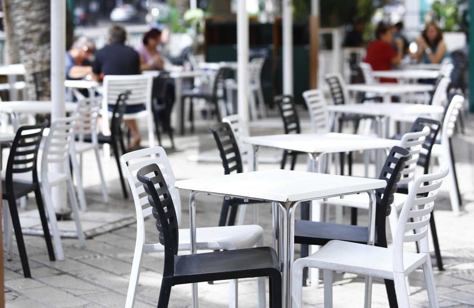 Una terraza en el centro de Málaga.
