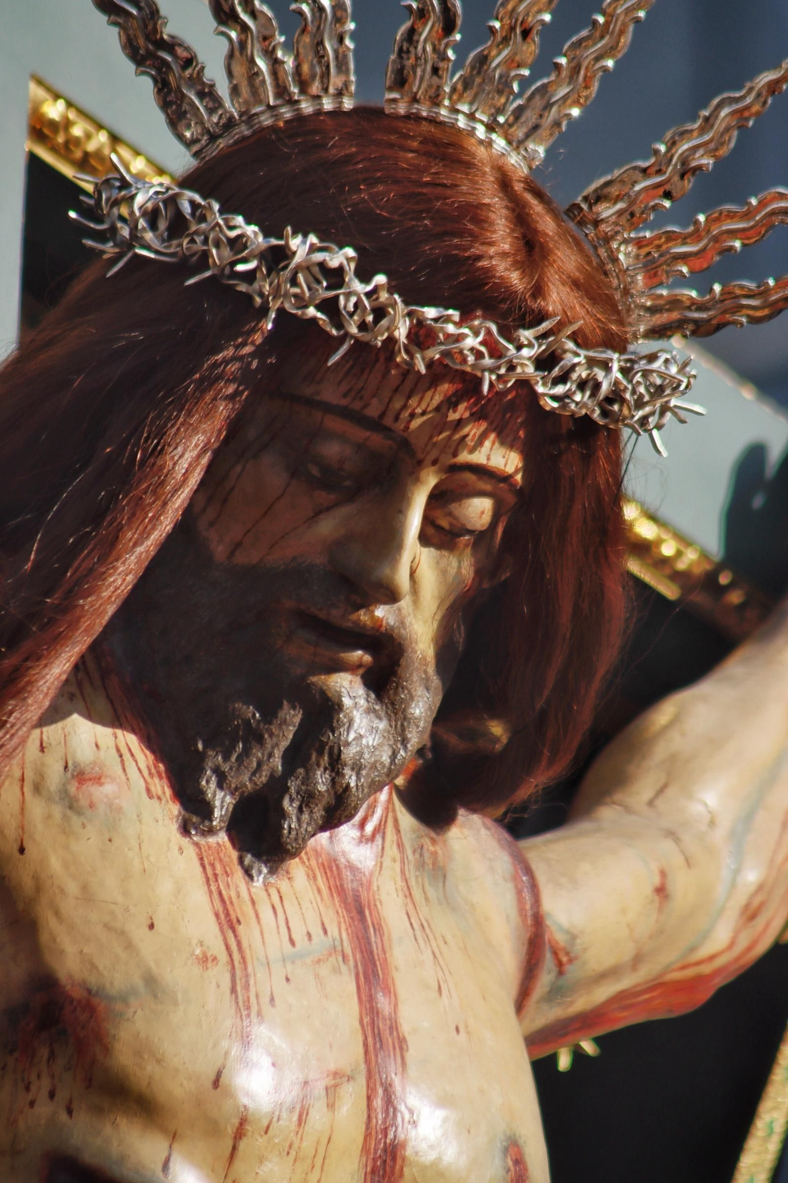 Imágenes de la salida de la Vera Cruz en la Semana Santa de Chiclana 2025