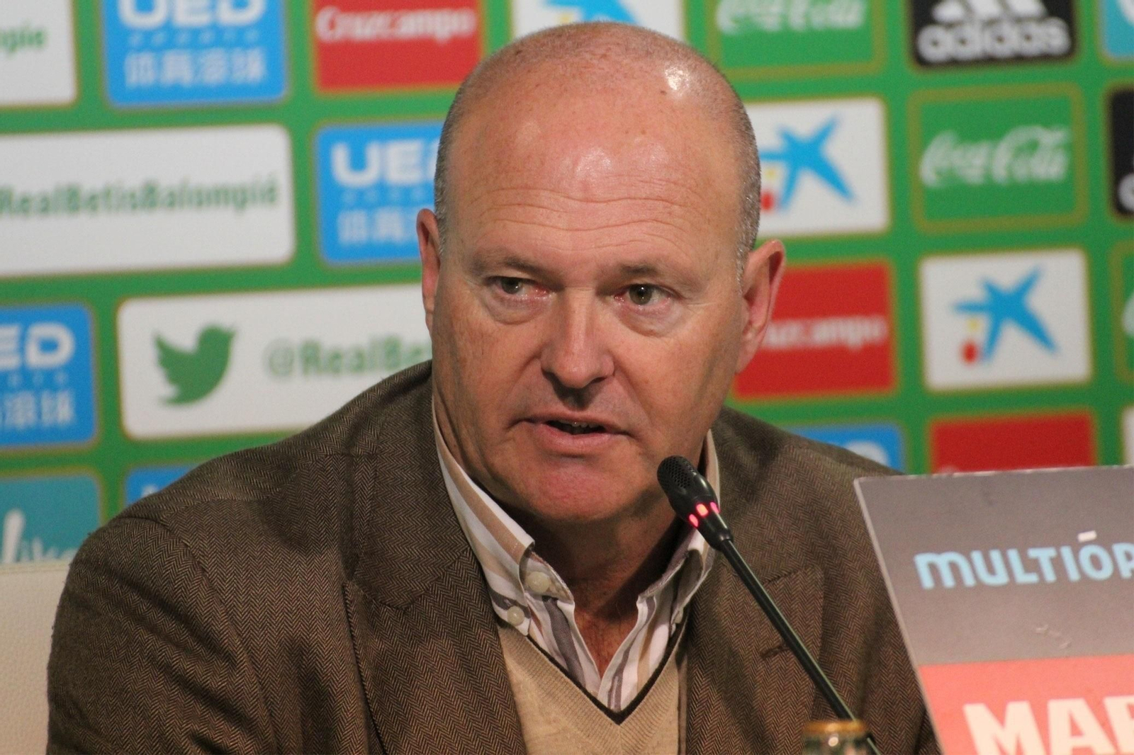 Pepe Mel comparece ante los medios de comunicación