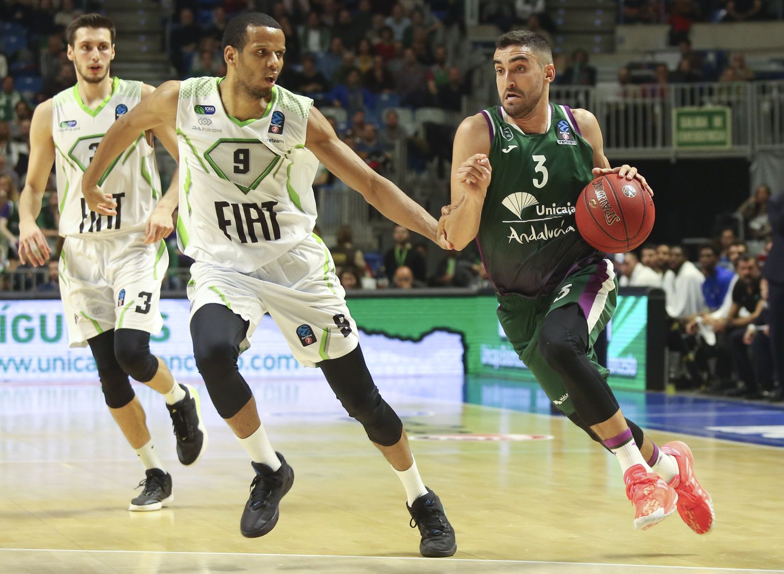 Jaime Fernández intenta marcharse de Mejía.
