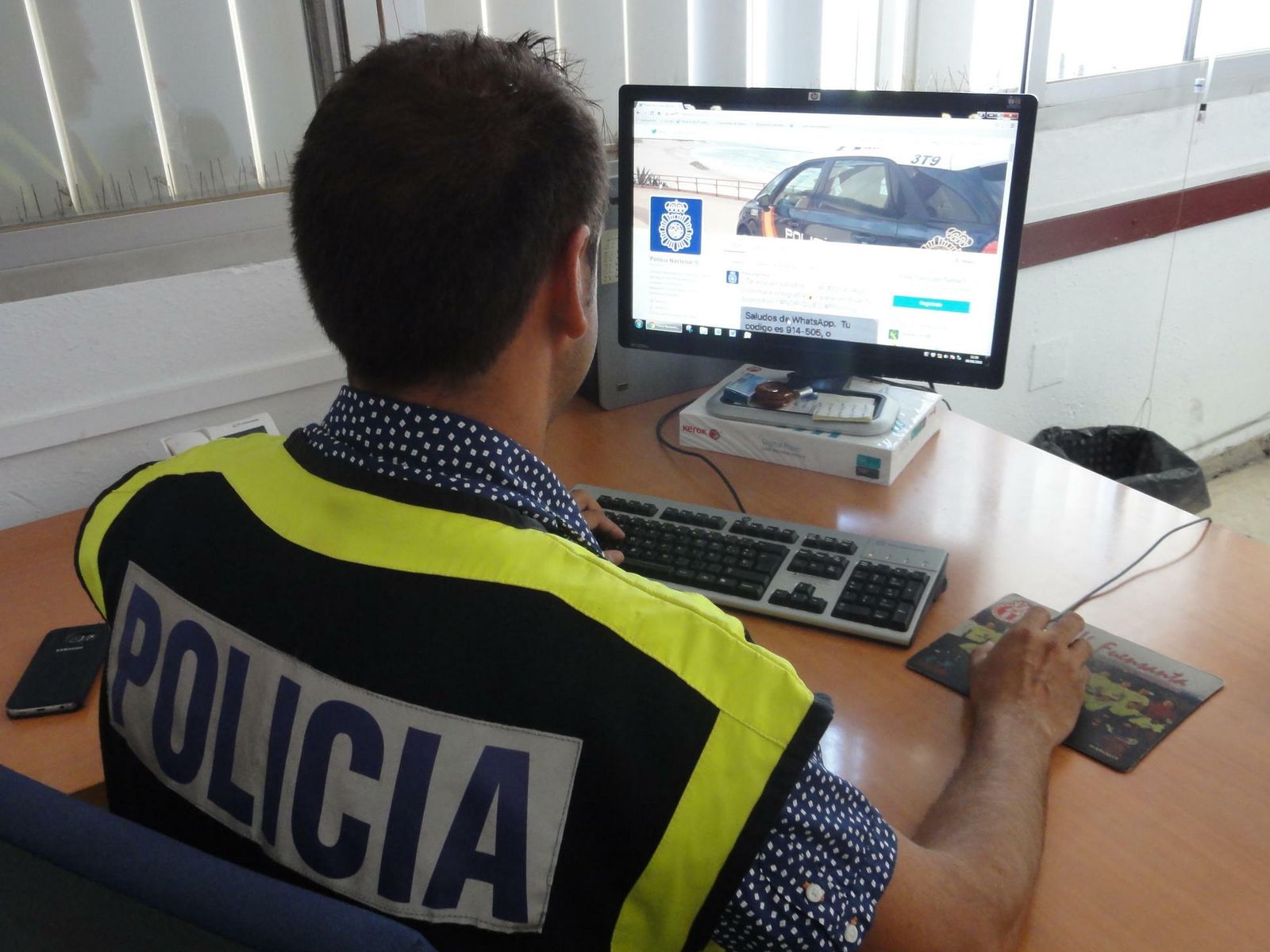 Agente de la Policía Nacional.