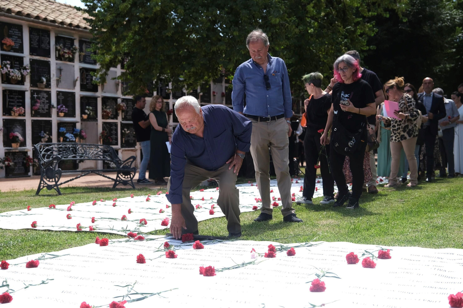 El homenaje a las víctimas del franquismo en Córdoba, en imágenes