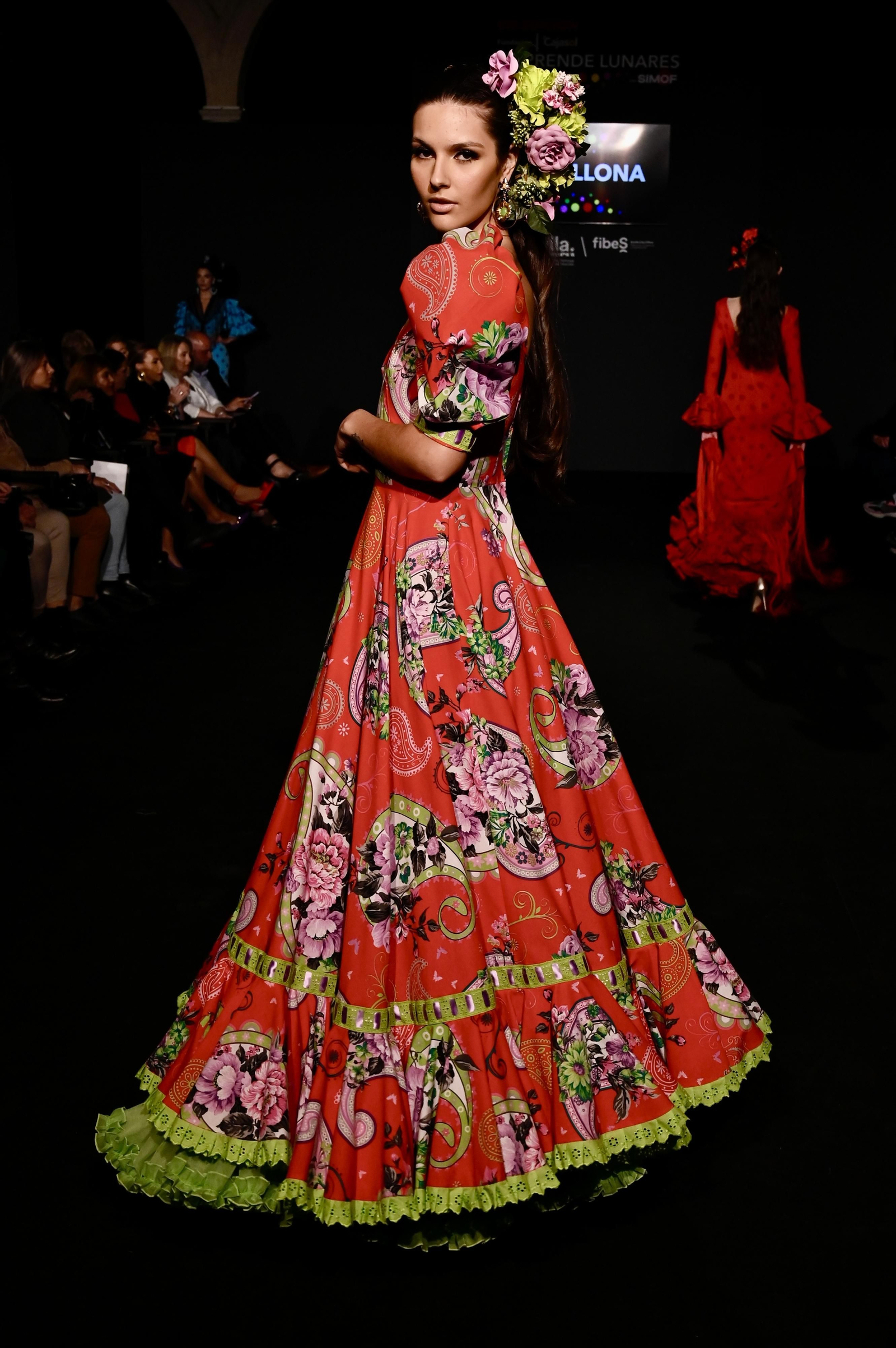 Moda flamenca 2024: Todas las colecciones de Emprende Lunares, en imágenes