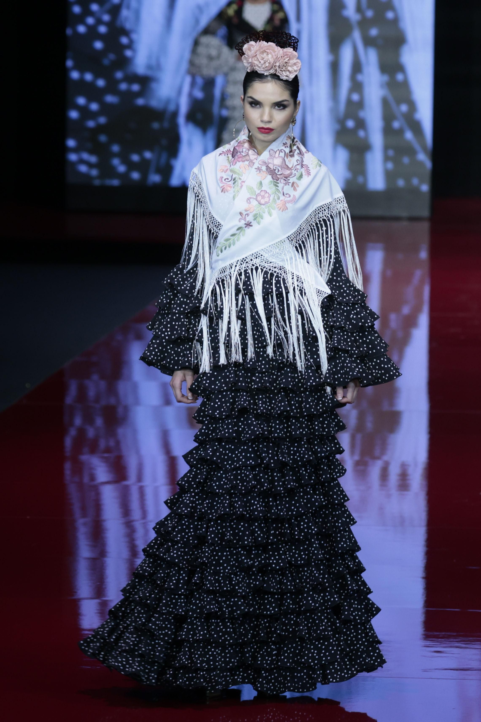 El desfile de Hermanas Serrano en SIMOF 2022, todas las fotos