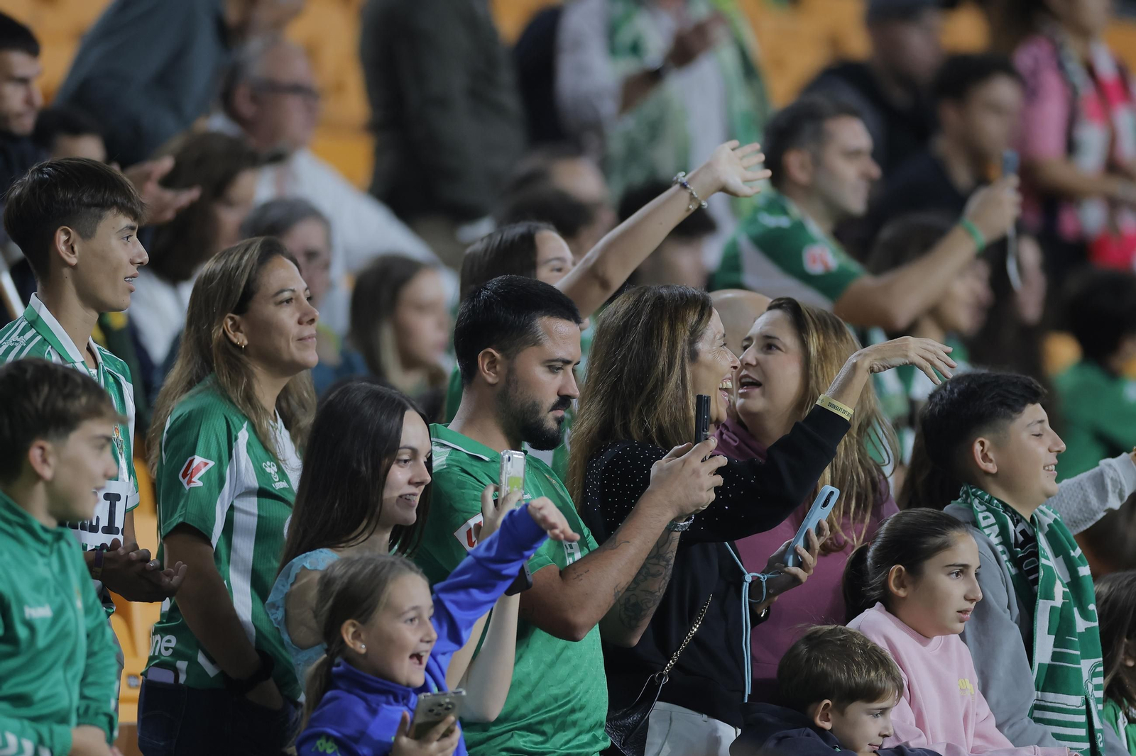 Búscate en las fotos del Betis - Mallorca