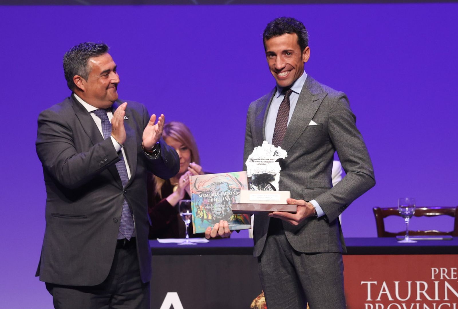 Fotografías de la entrega de los Premios Taurinos Provinciales