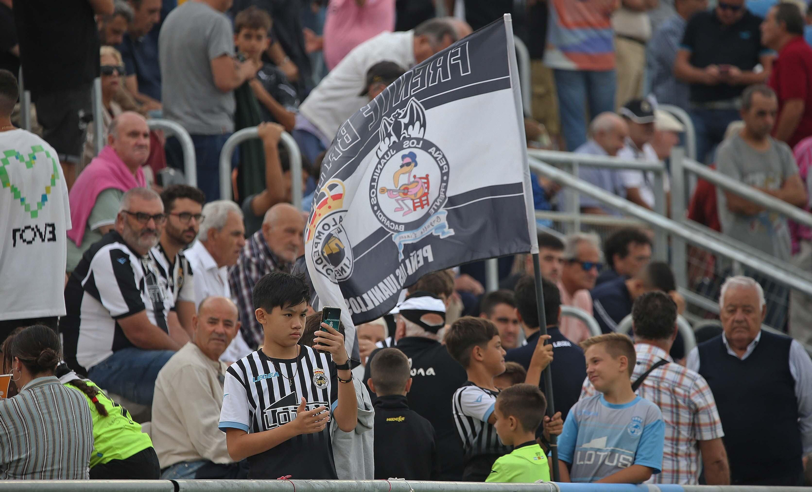 Búscate en el Ciudad de La Línea durante el Balona - Estepona