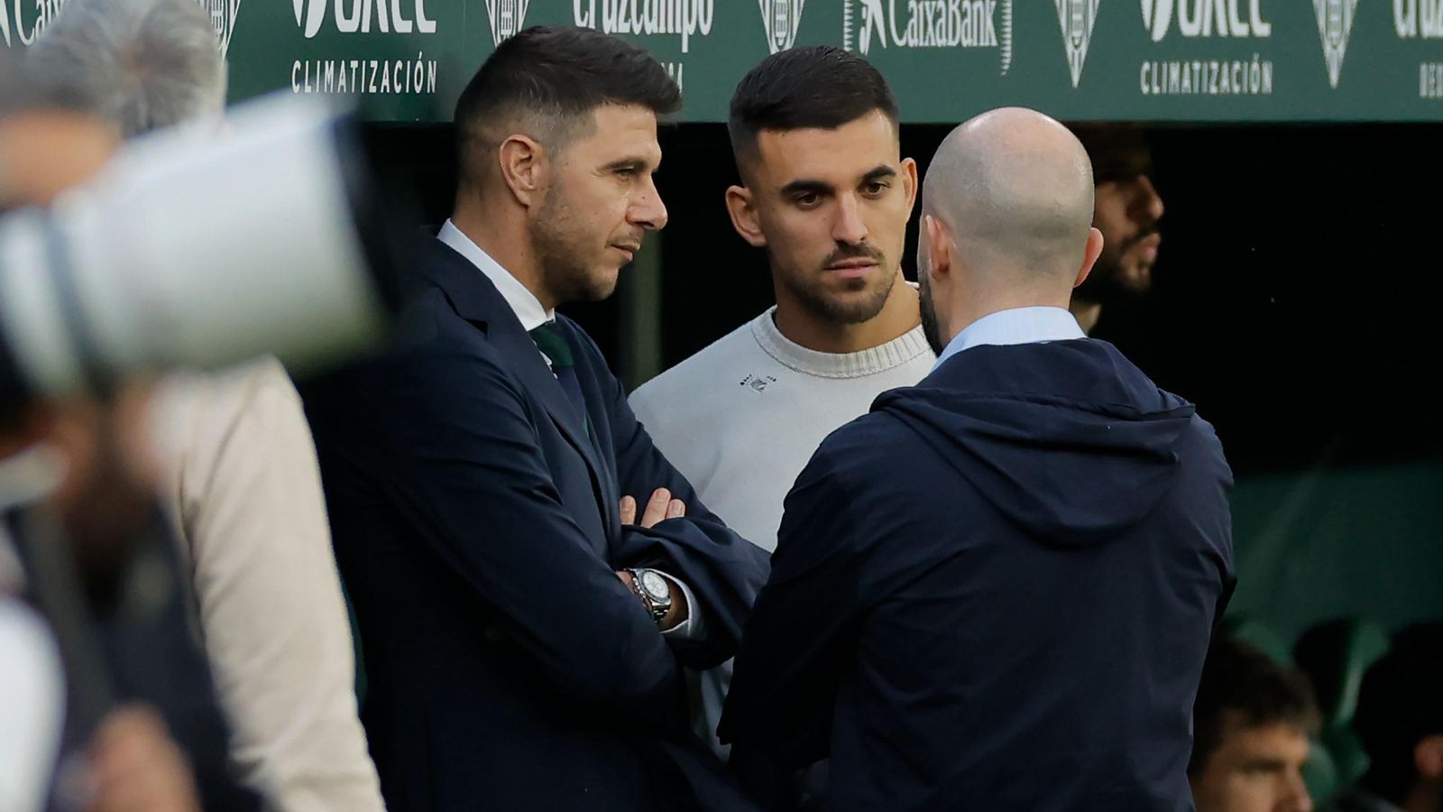 Ceballos. Ceballos.