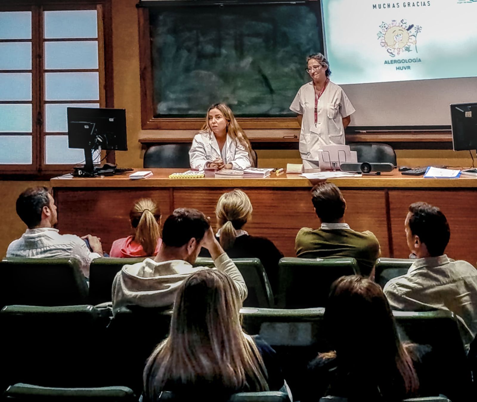 Un momento del taller impartido por las enfermeras de Alergias.