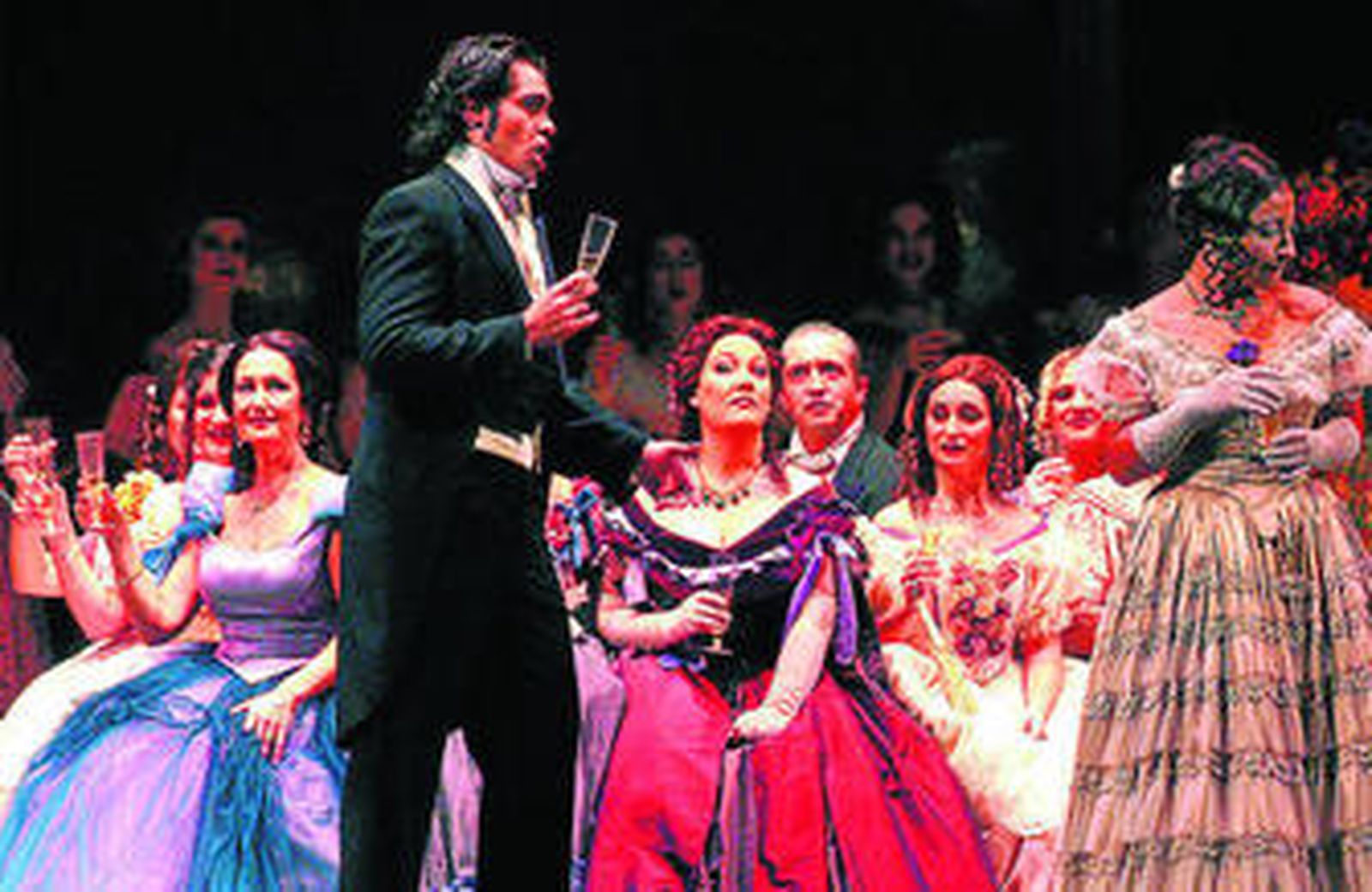 Ismael Jordi durante una representación de 'La Traviata' en el Teatro Villamarta.