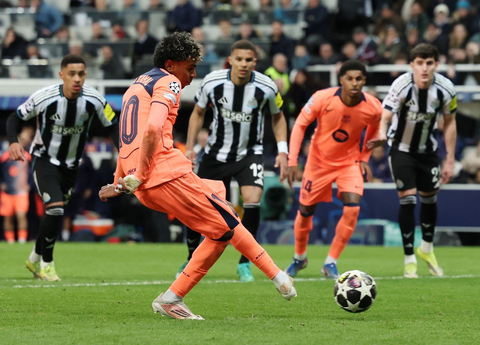 Las fotos del Newcastle-Barcelona