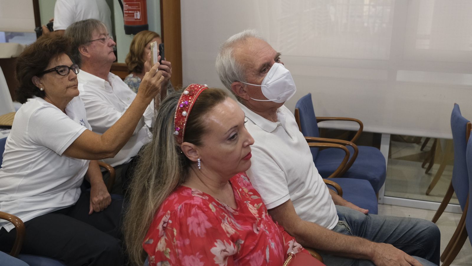 Imágenes de la visita de la Expedición Juan Sebastián Elcano al Club de Mar de Almería