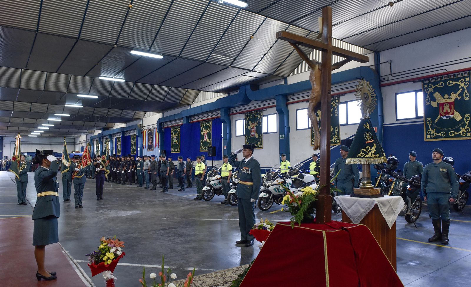 Imágenes de los actos por el Día del Pilar en Sevilla