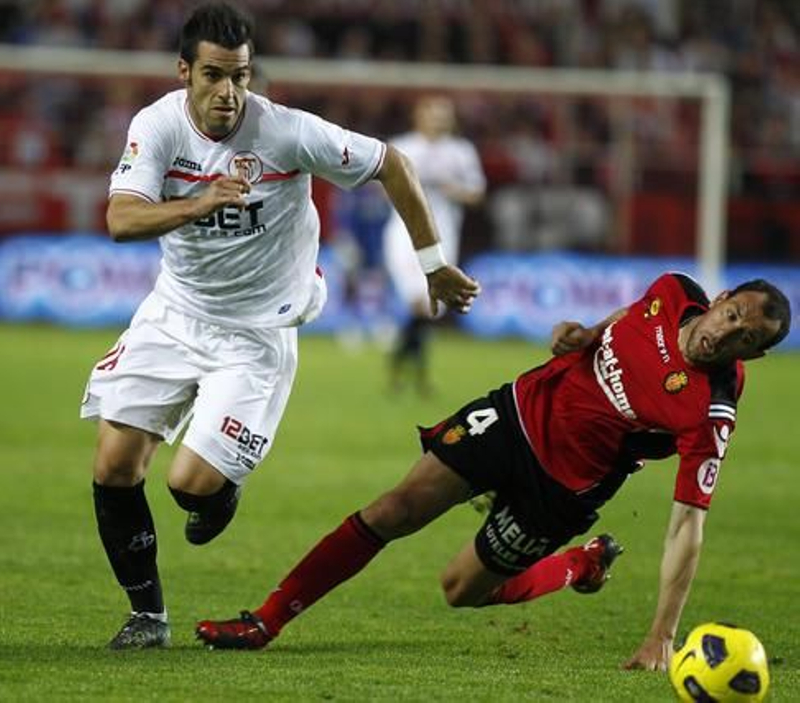 Los de Manzano caen en casa tras un gol del Webo en el minuto 90.

Foto: Antonio Pizarro