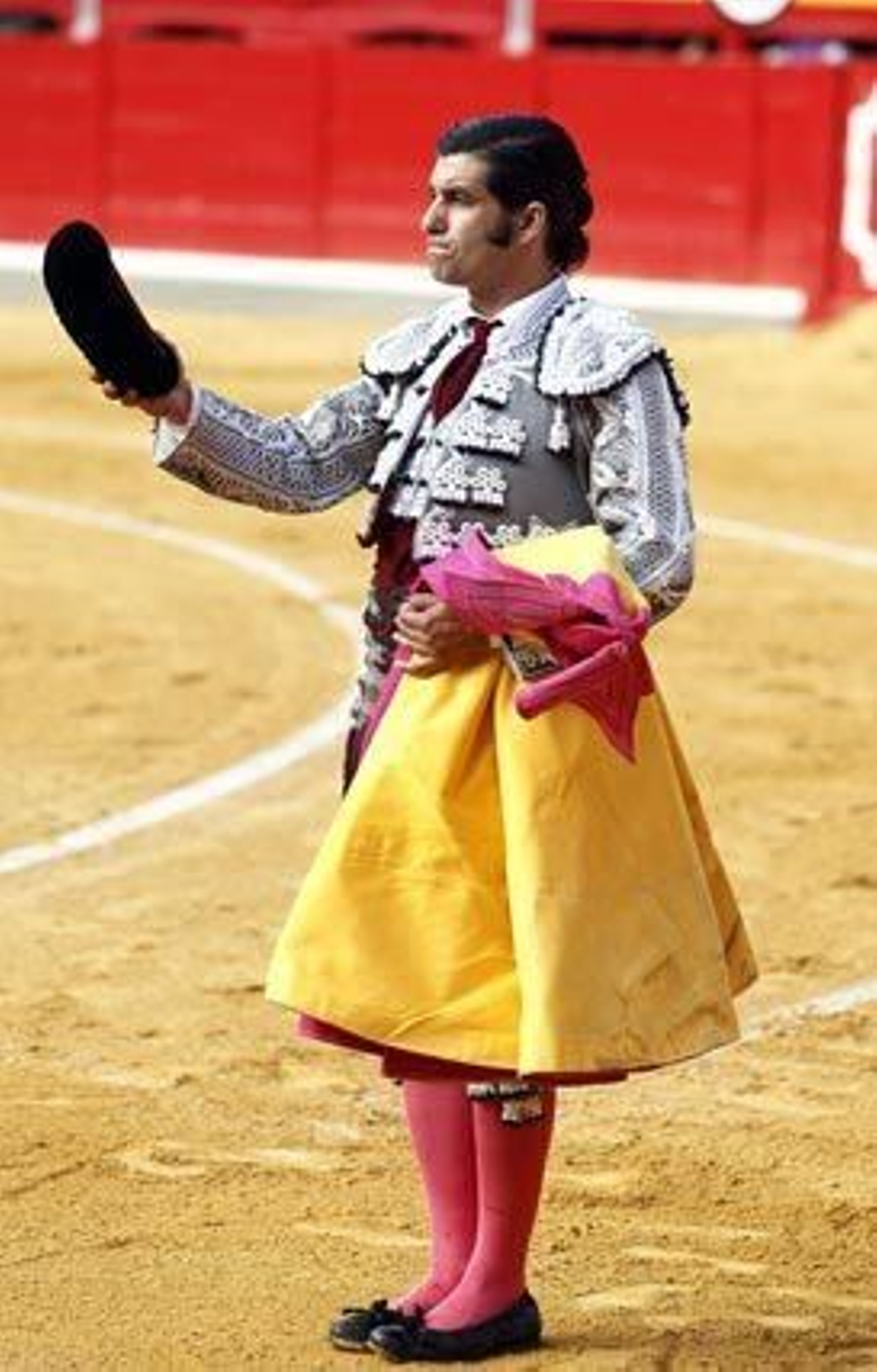 Morante: "Muy a mi pesar, por segundo año no estaré en Sevilla"