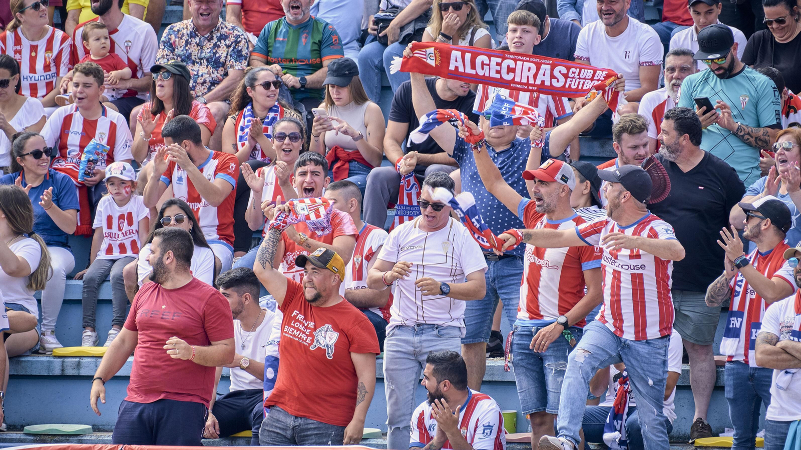 Las fotos de la afición del Algeciras en San Fernando