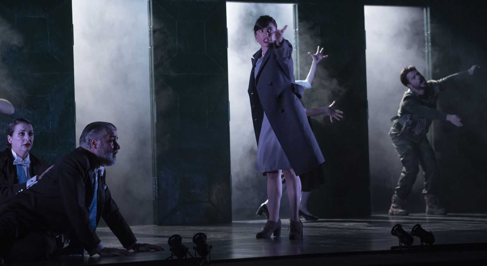 Imágenes del pase gráfico de 'La vida es sueño', en el Lope de Vega