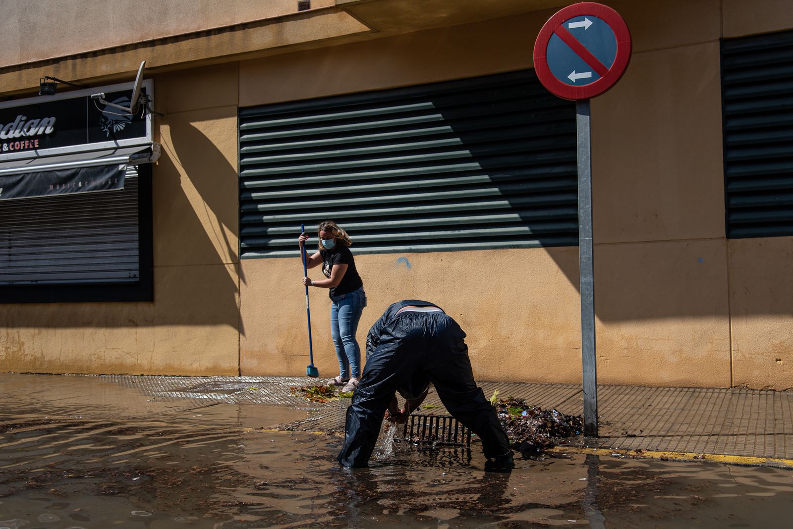Imágenes de las inundaciones causadas por la lluvia en Isla Cristina