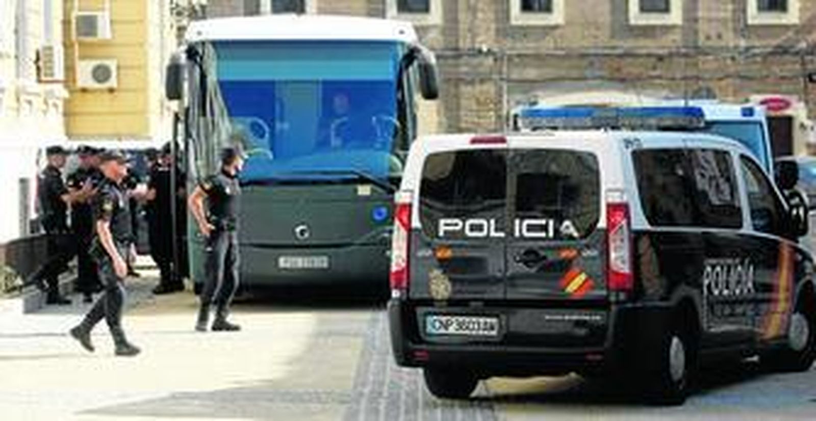 Aspecto que presentaba el exterior de la Audiencia Provincial de Cádiz el pasado miércoles.