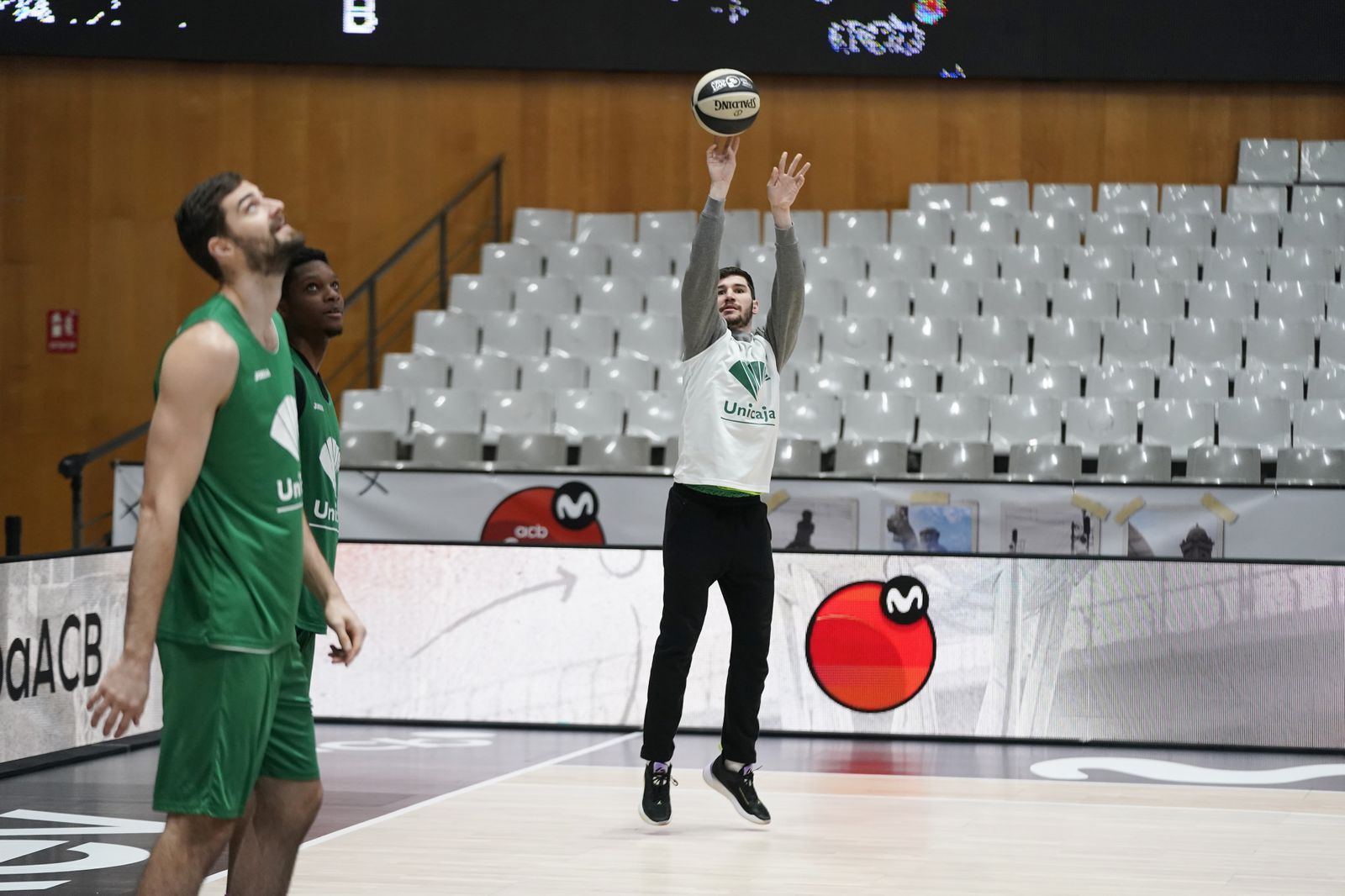 El Unicaja prepara la semifinal ante el Madrid en el Palau Olímpic