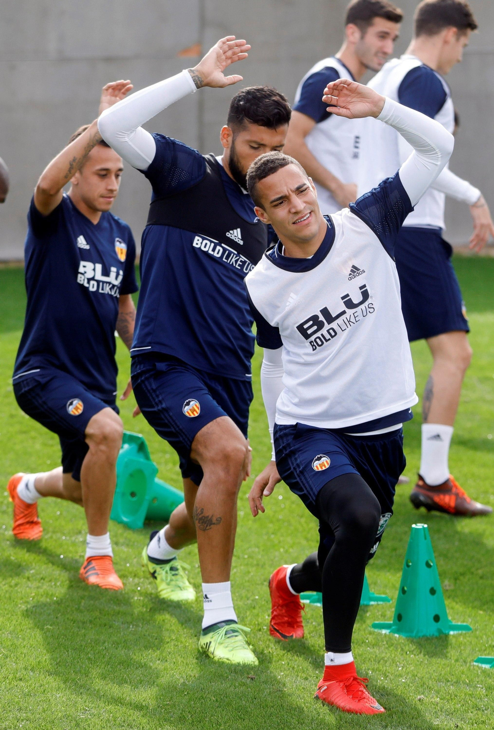 Rodrigo se ejercita junto a Garay.