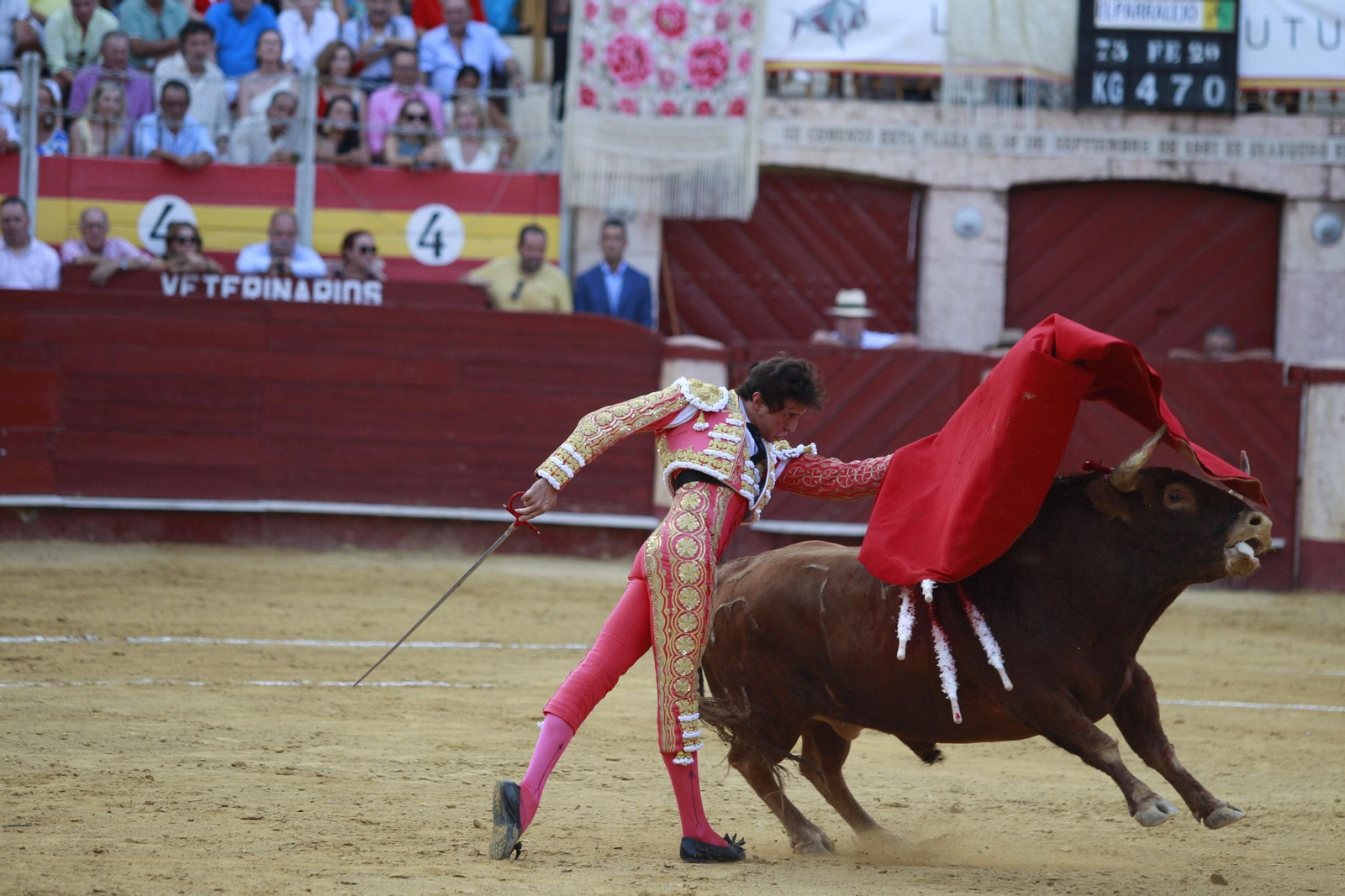 La despedida del torero Enrique Ponce de la Feria de Almería 2024, en imágenes