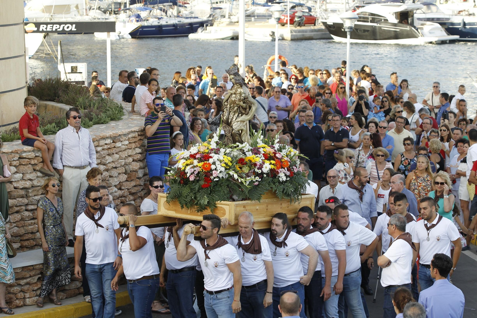Las imágenes de la procesión de la Virgen del Carmen en Aguadulce