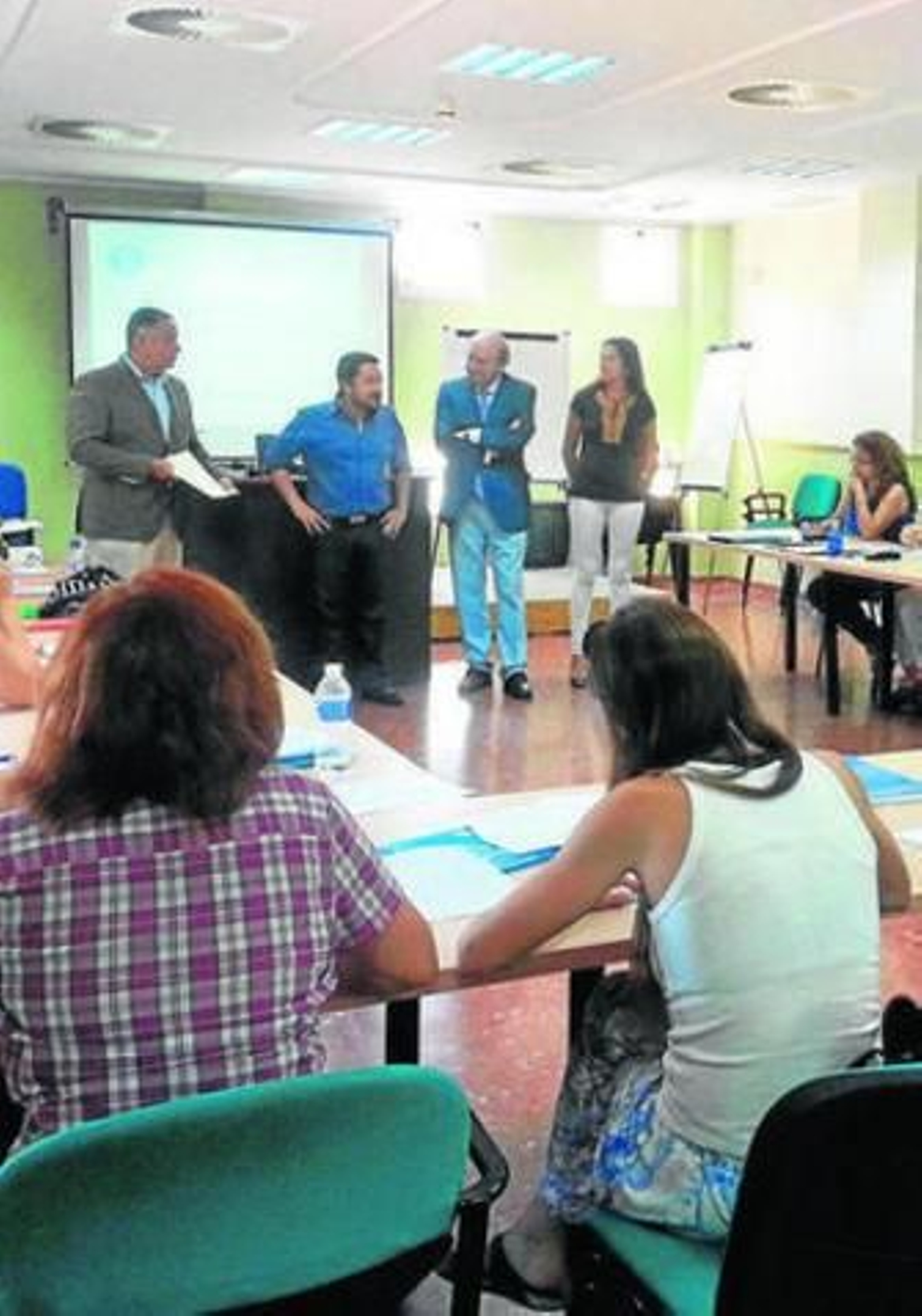 El alcalde, Pedro Rodríguez, clausuró los cursos.