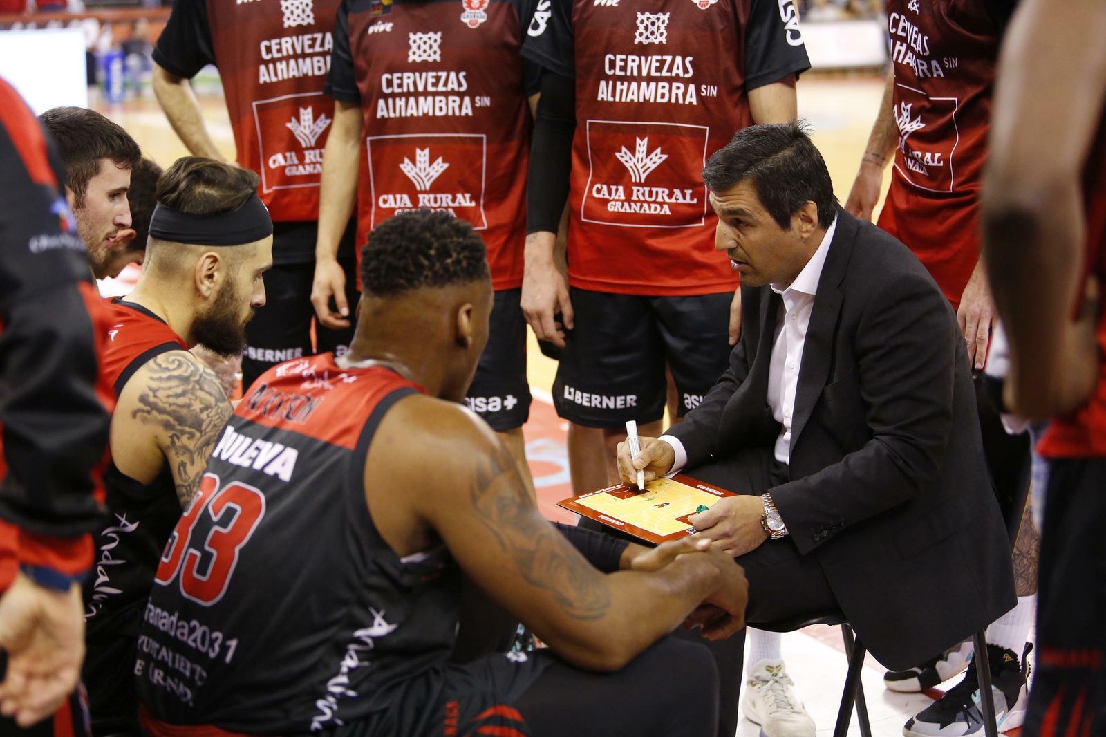 Pablo Pin durante un tiempo muerto en la presente temporada.