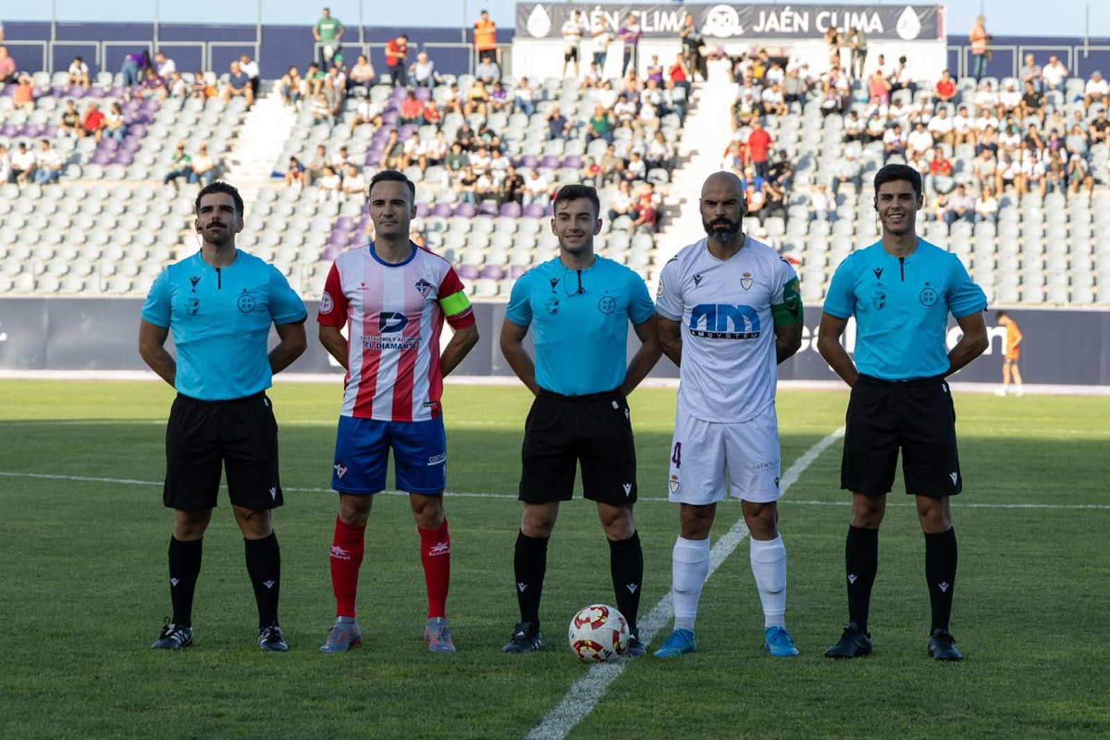 Partido Real Jaén CF contra CP Almería, en imágenes