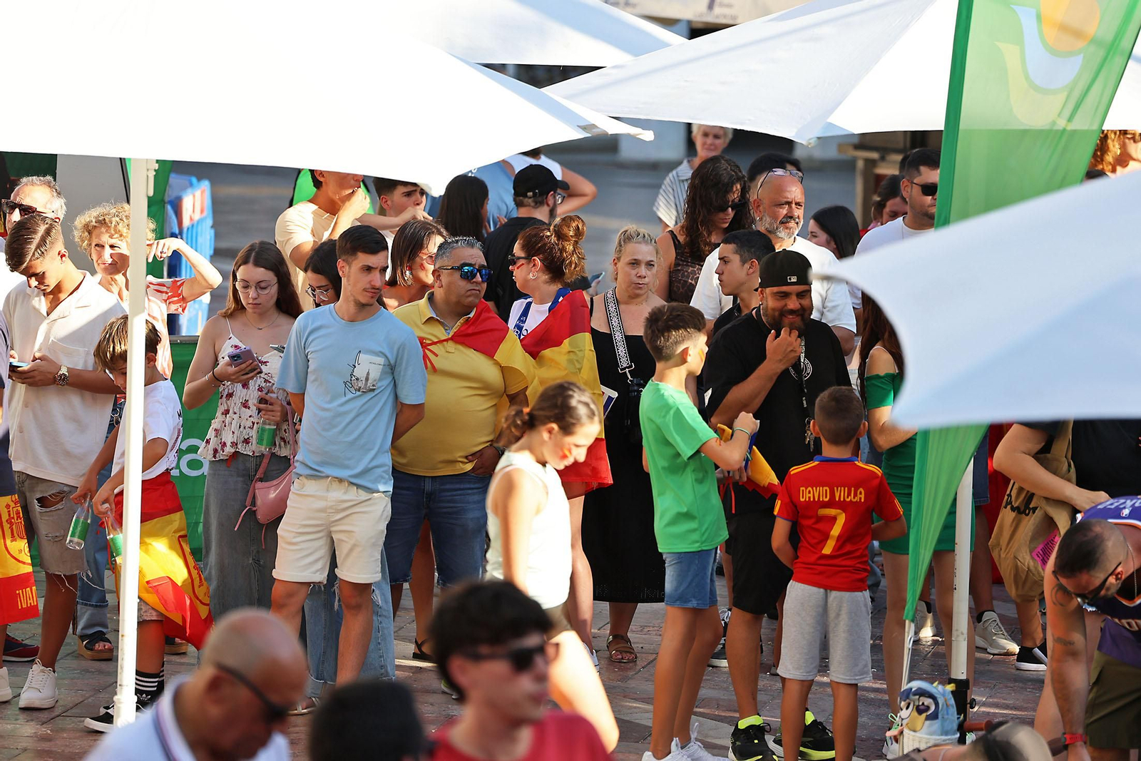 Imágenes de la Fan zone en Huelva de la Final de la Eurocopa entre Inglaterra y España Imágenes de la Fan zone en Huelva de la Final de la Eurocopa entre Inglaterra y España