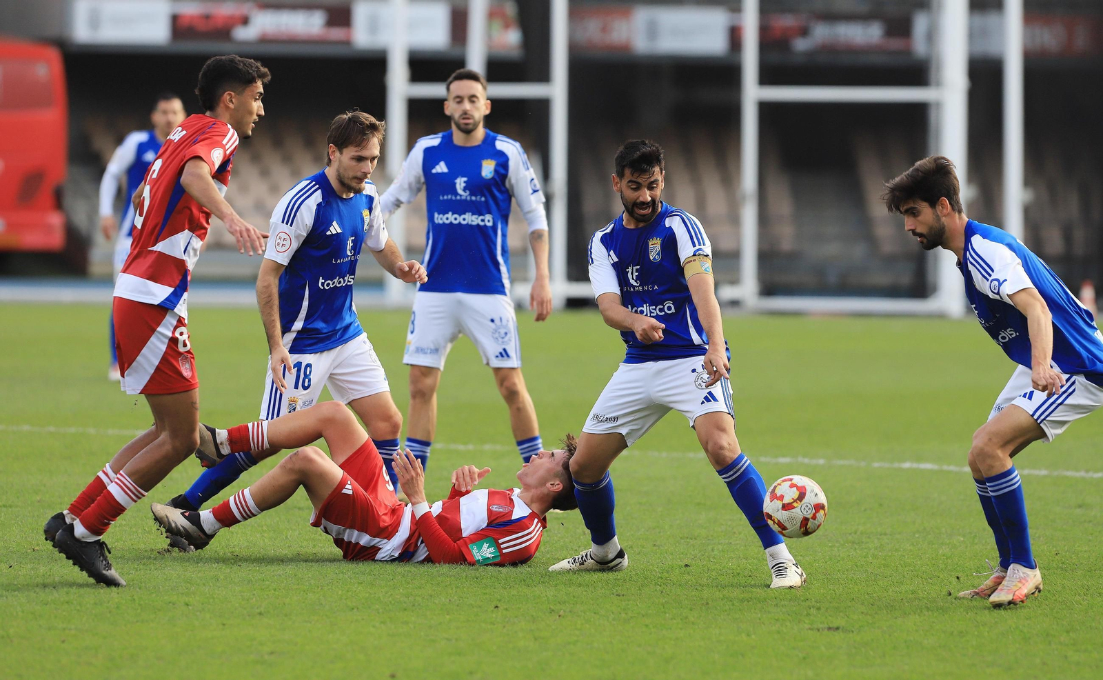 Imágenes del partido entre el Xerez CD - Recreativo Granada en Chapín