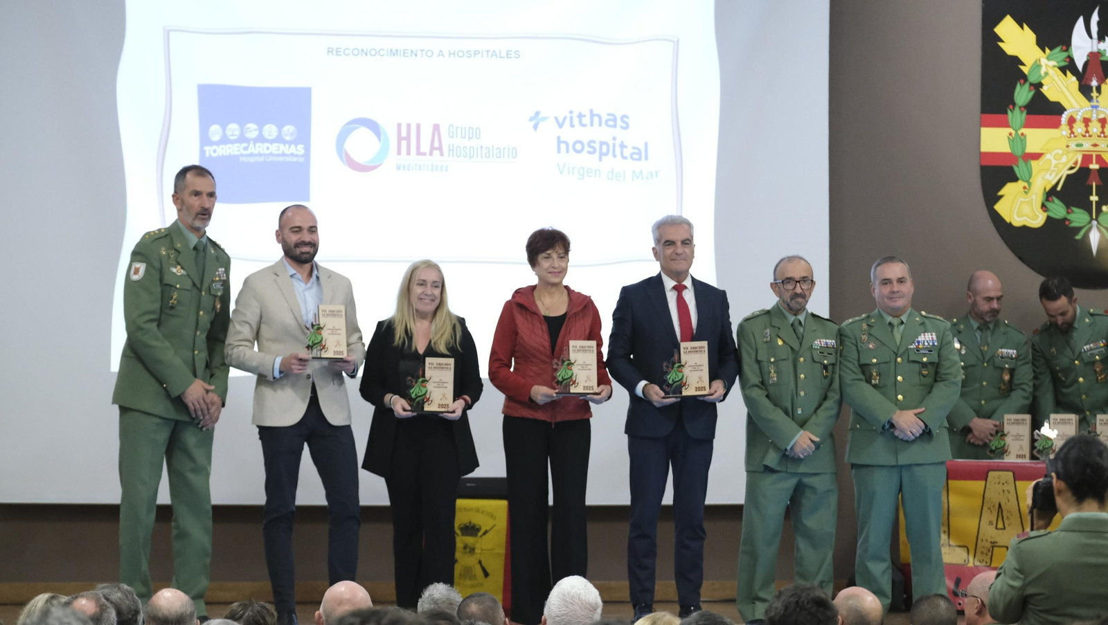 La Legión Española rinde tributo a los 'desérticos' en su gala, en imágenes