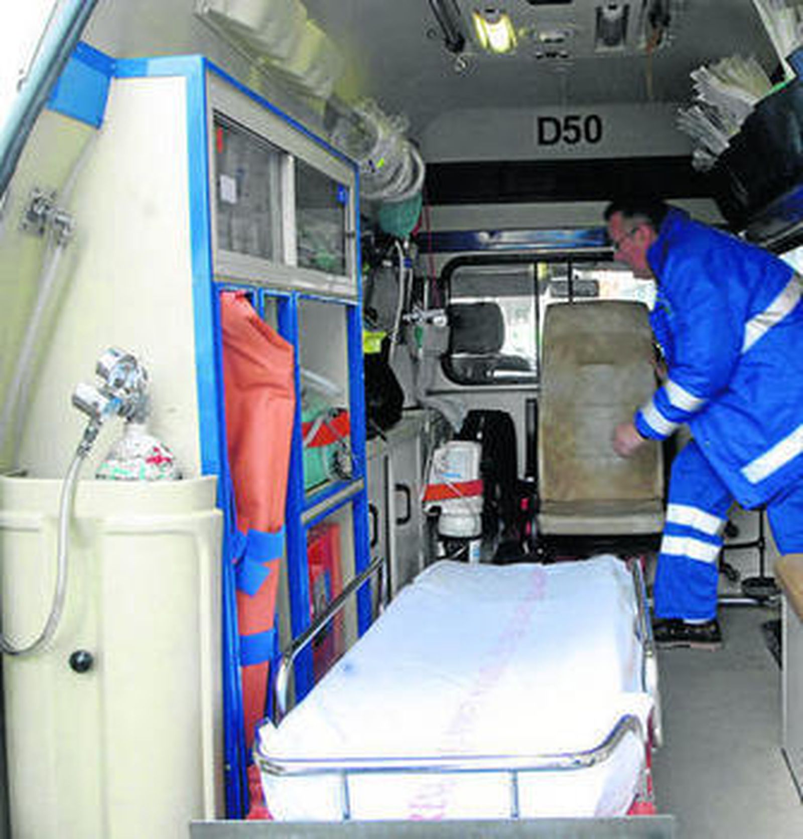 Interior de una ambulancia.