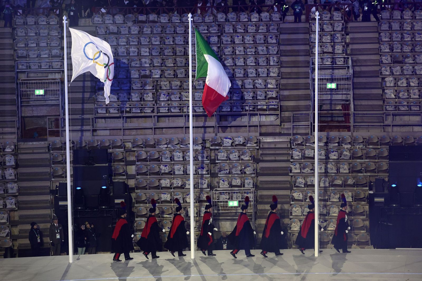 Las mejores fotos de los Juegos Olímpicos de invierno Milán Cortina d'Ampezzo 2026 | Ceremonia de clausura y jornada 17 y última